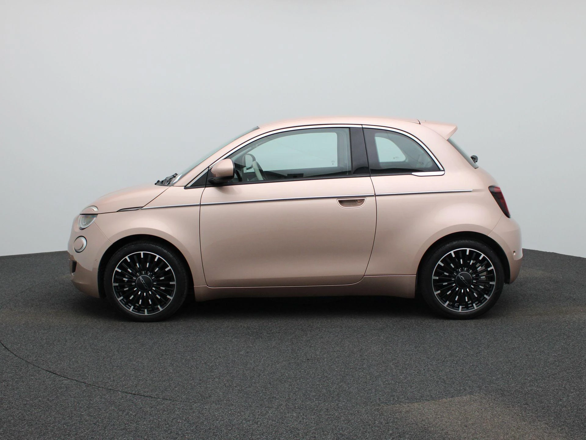 Fiat-500-image-3