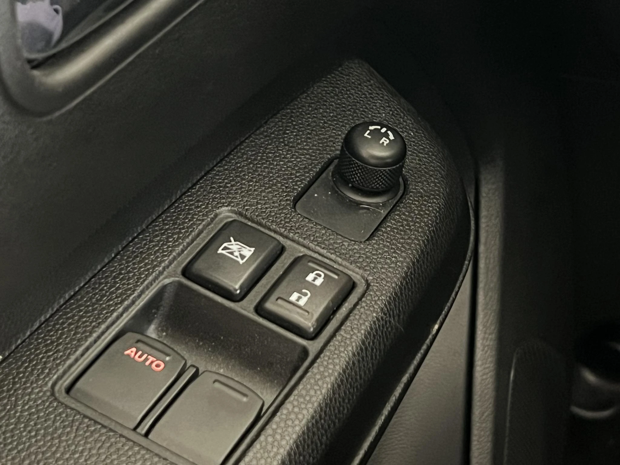 Suzuki-Ignis-image-13