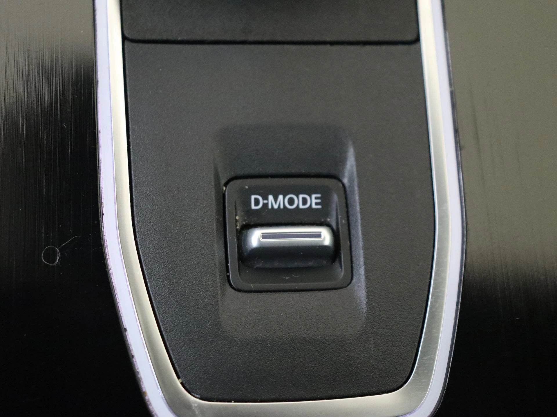 Nissan-QASHQAI-image-25