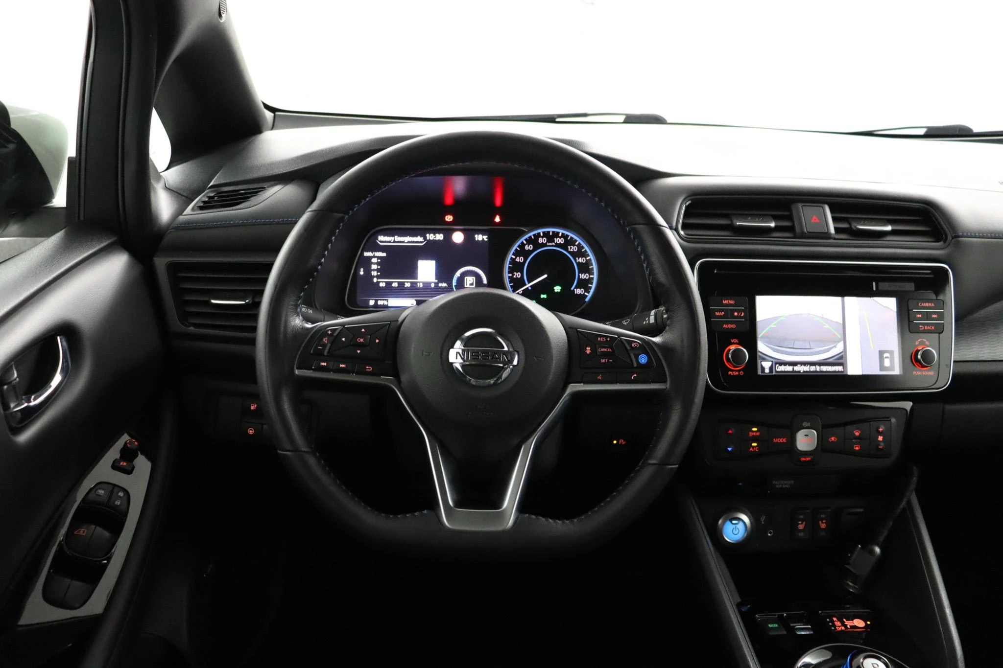 Nissan-Leaf-image-42