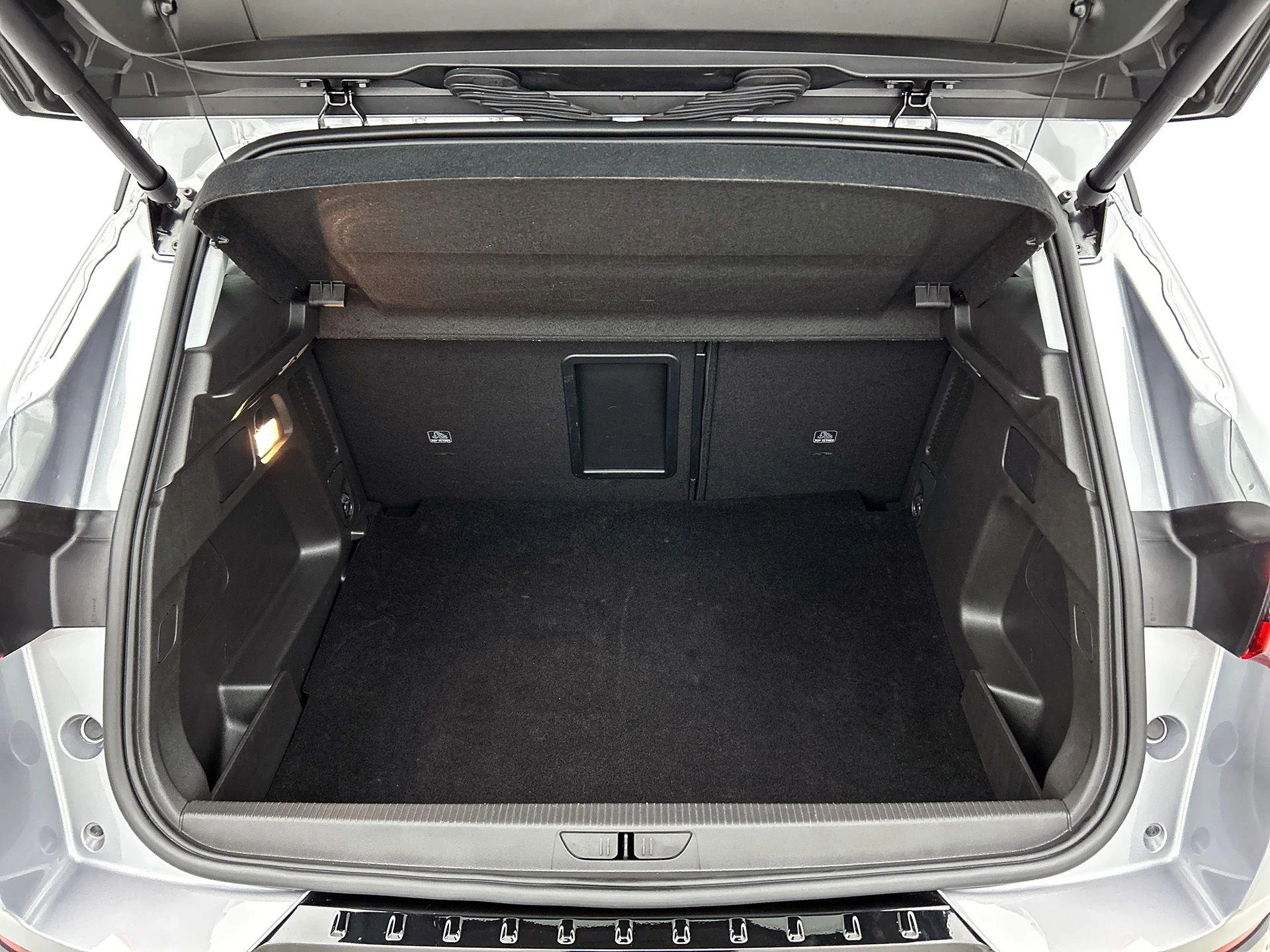 Opel-Grandland-image-11
