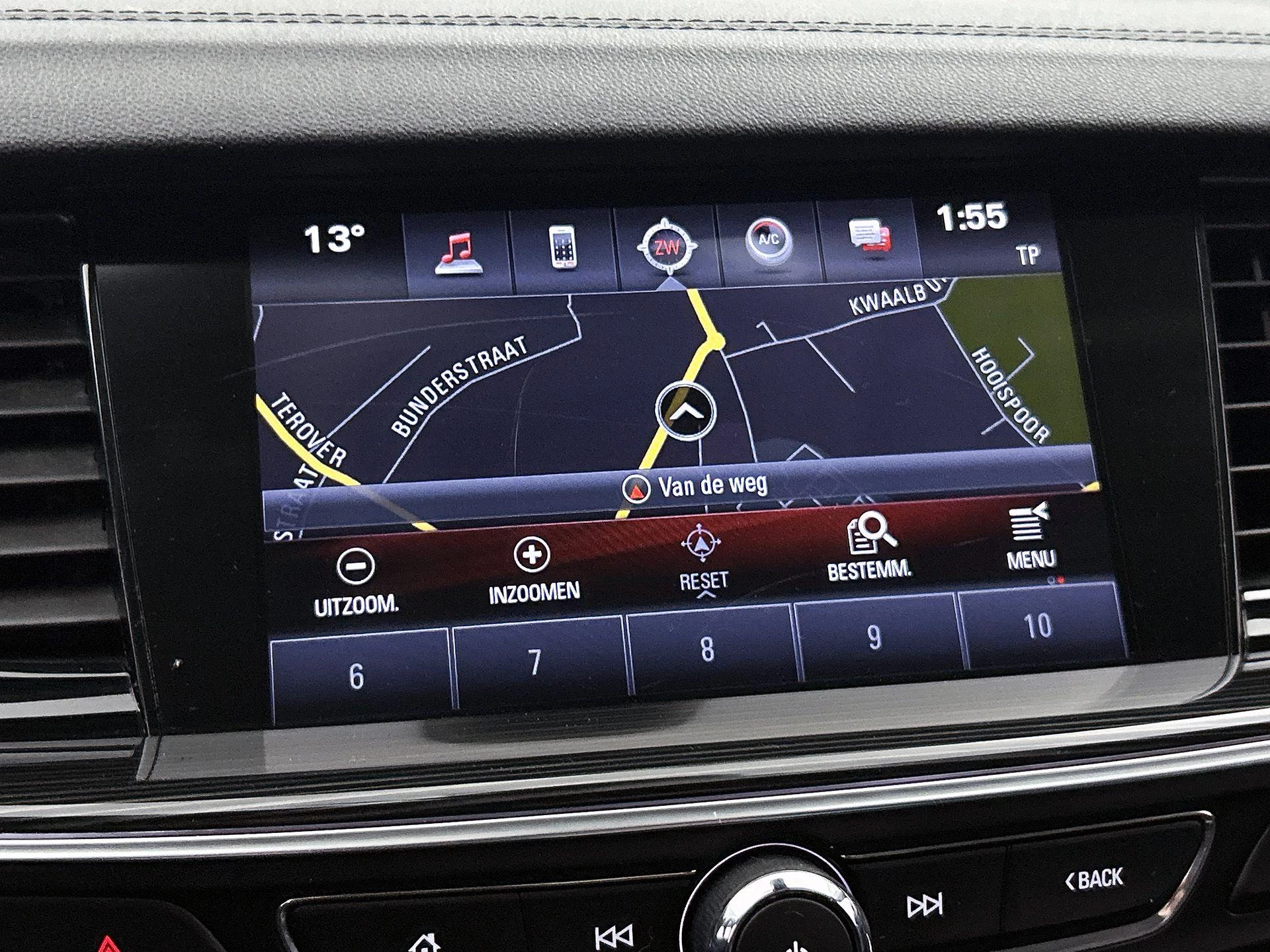 Opel-Insignia-image-6