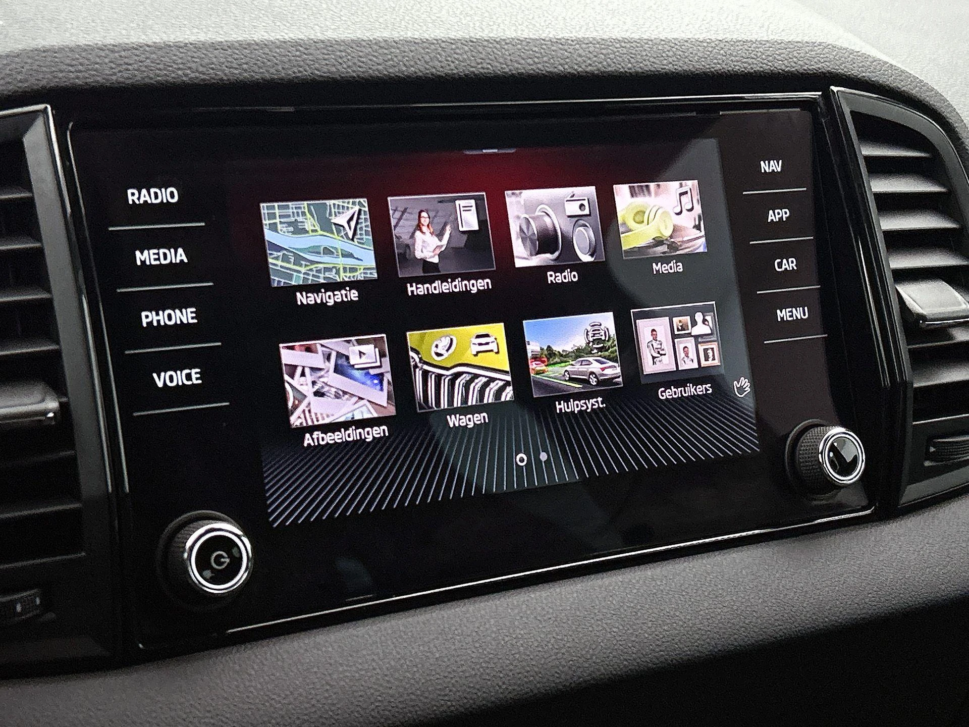 Škoda Karoq 1.5 TSI ACT Sportline Business