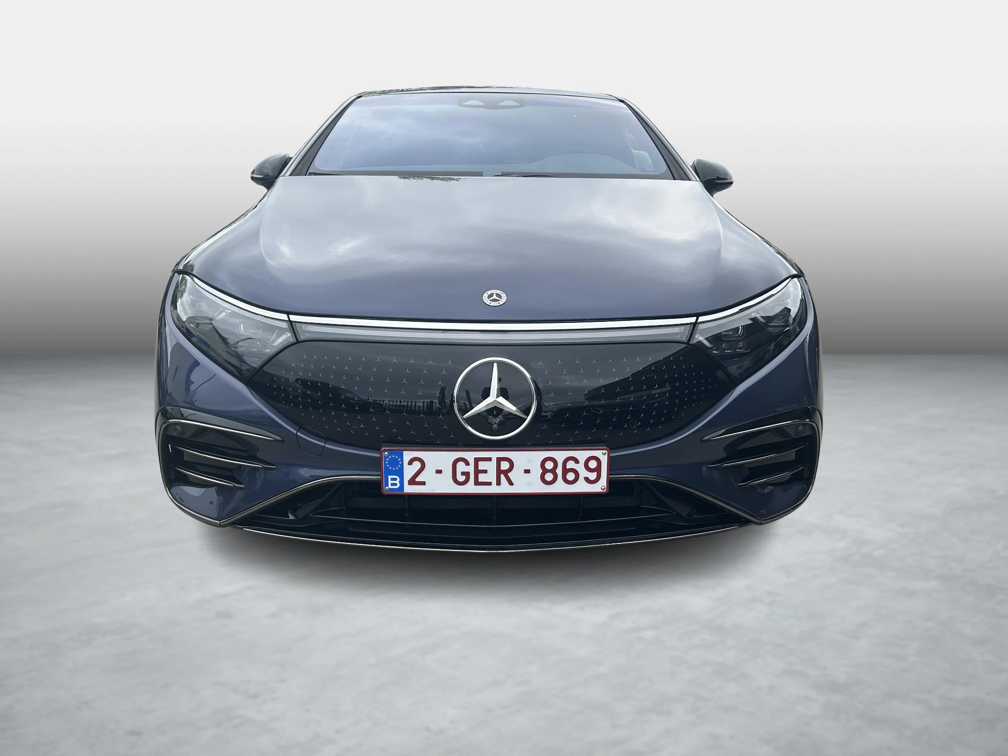 Mercedes-Benz-EQS-image-1