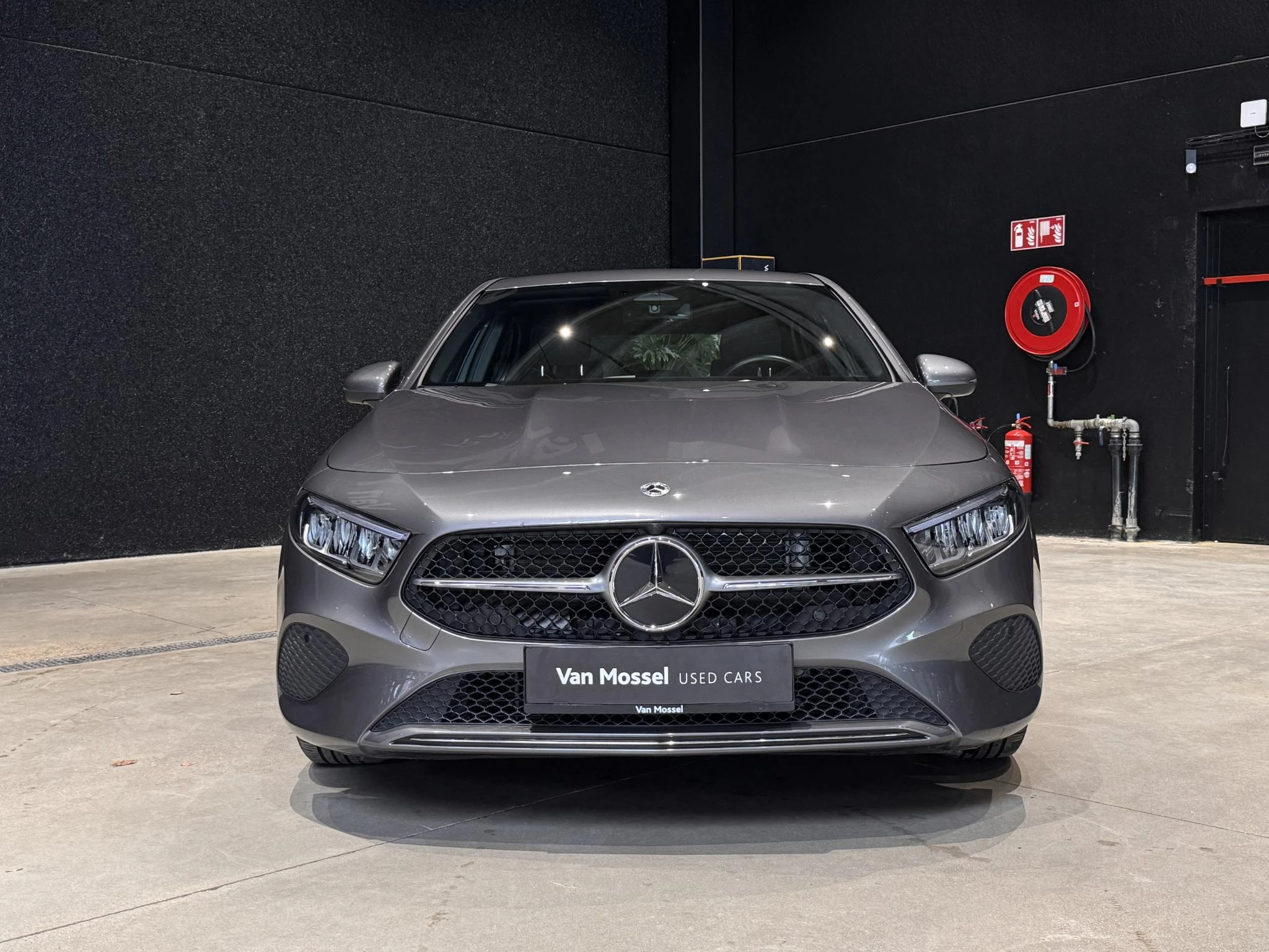 Mercedes-Benz-A-Klasse-image-1