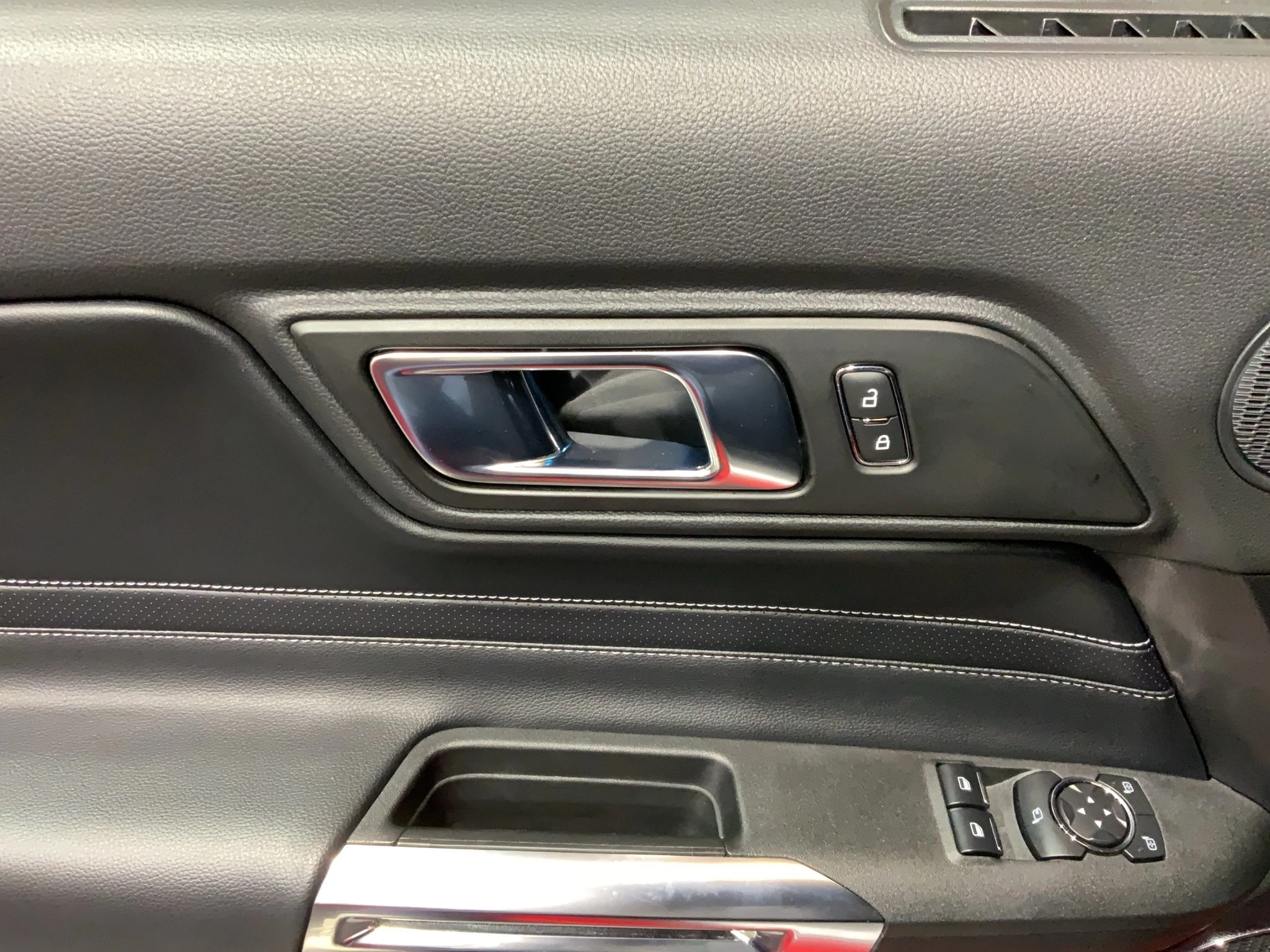 Ford-Mustang-image-19