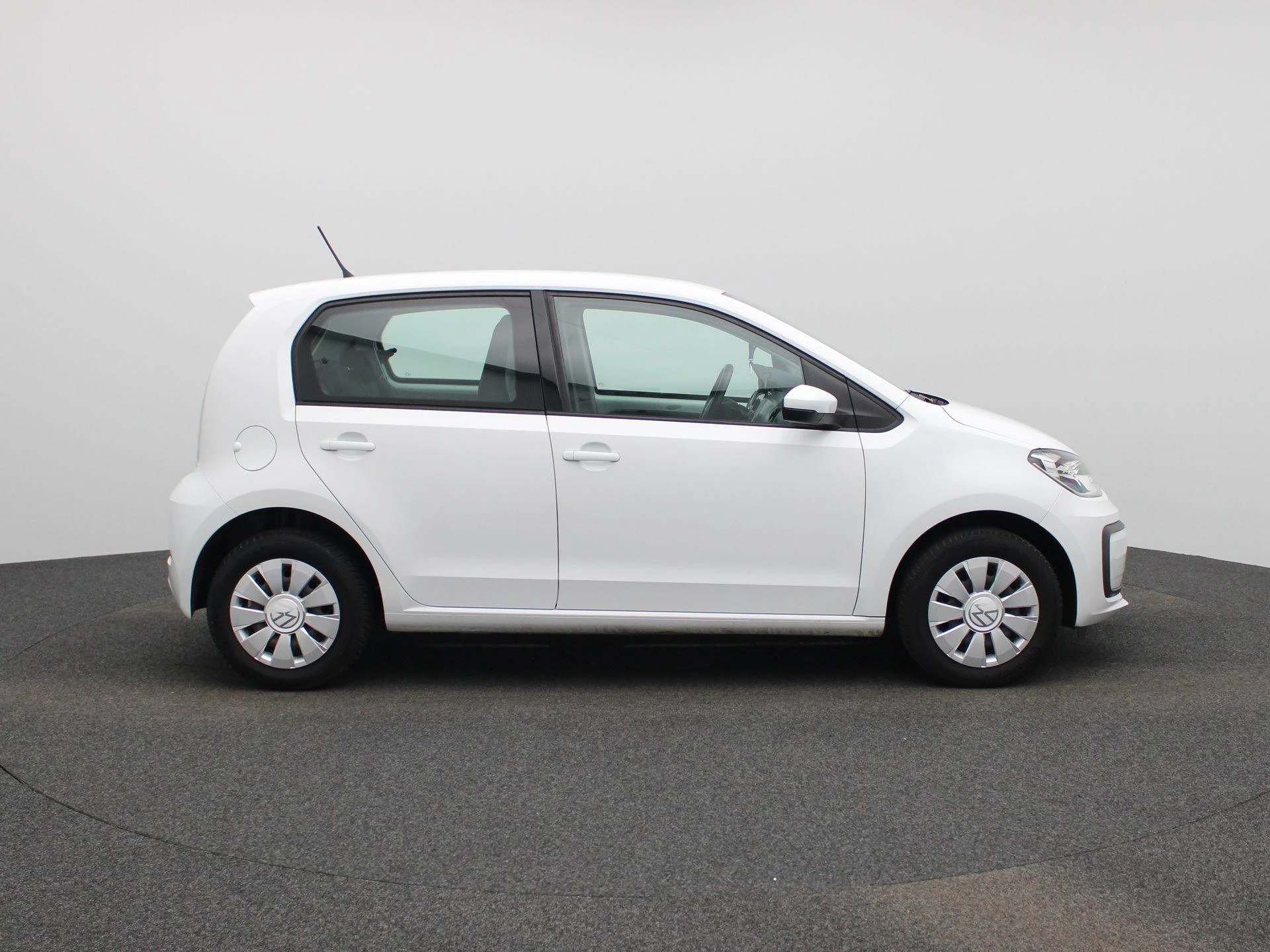 Volkswagen-up!-image-5