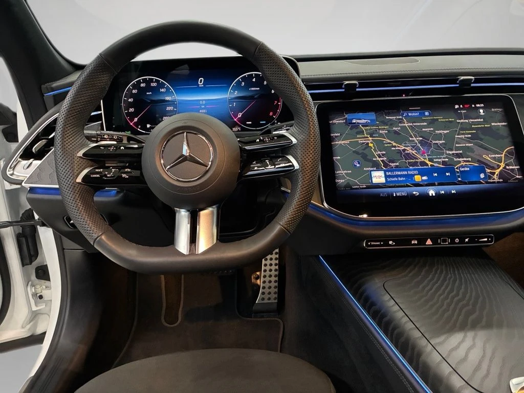 Mercedes-Benz-E-Klasse 200-image-10