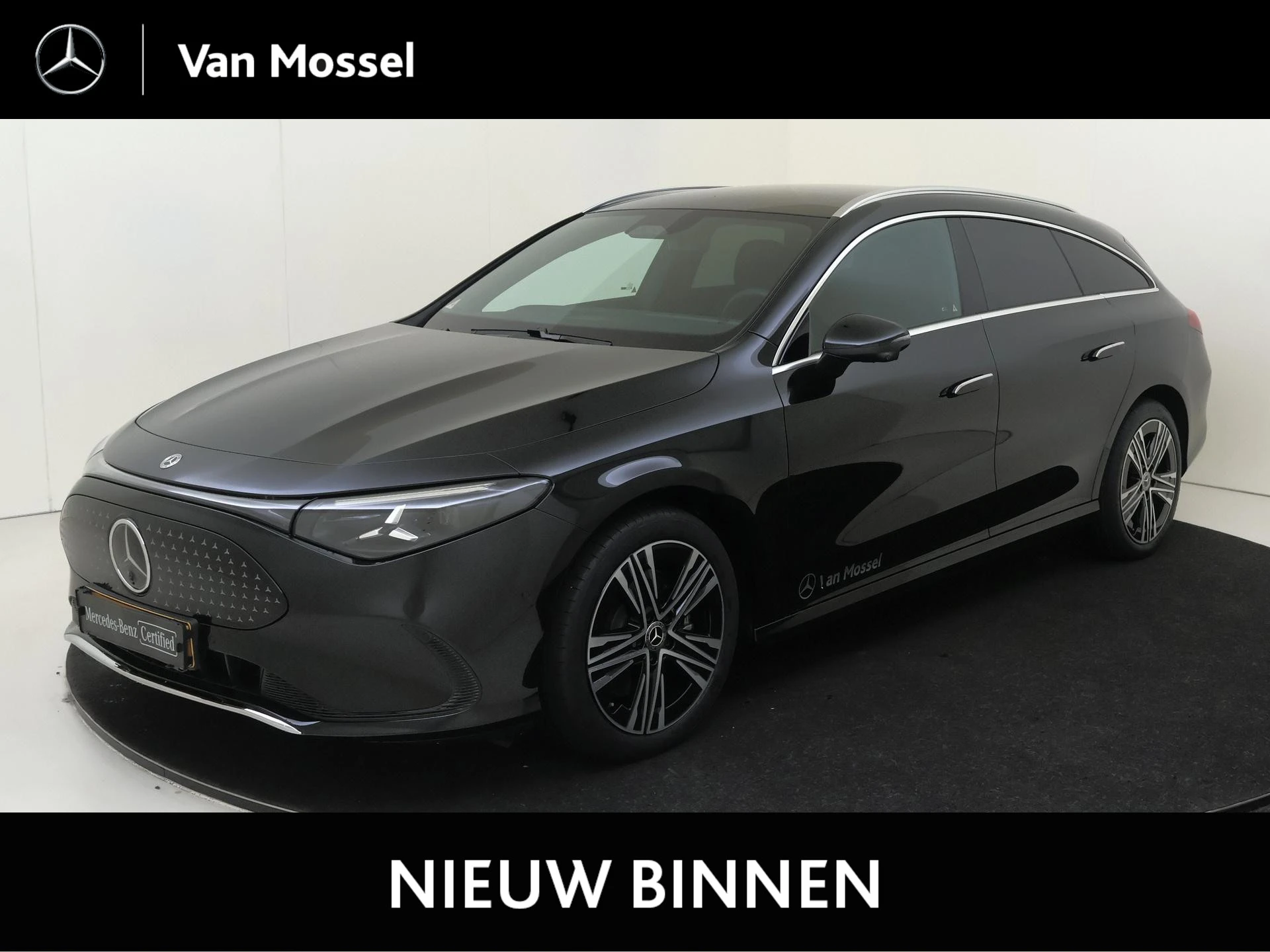 Mercedes-Benz-CLA-image-0