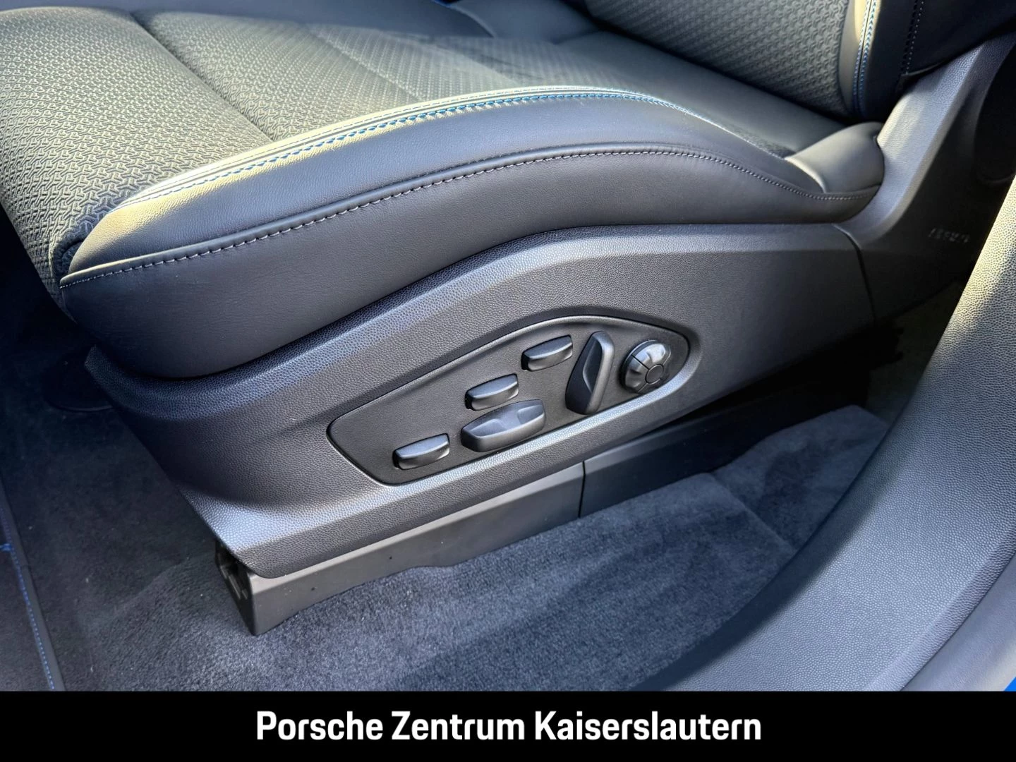 Porsche Macan GTS HA-Lenkung Head-Up Surround-View BOSE gts