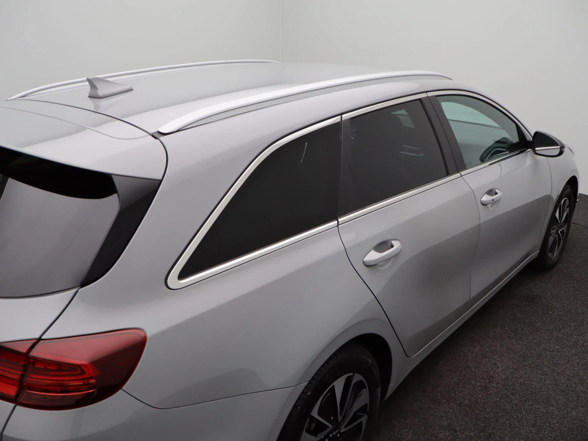 Kia-Ceed Sportswagon-image-44