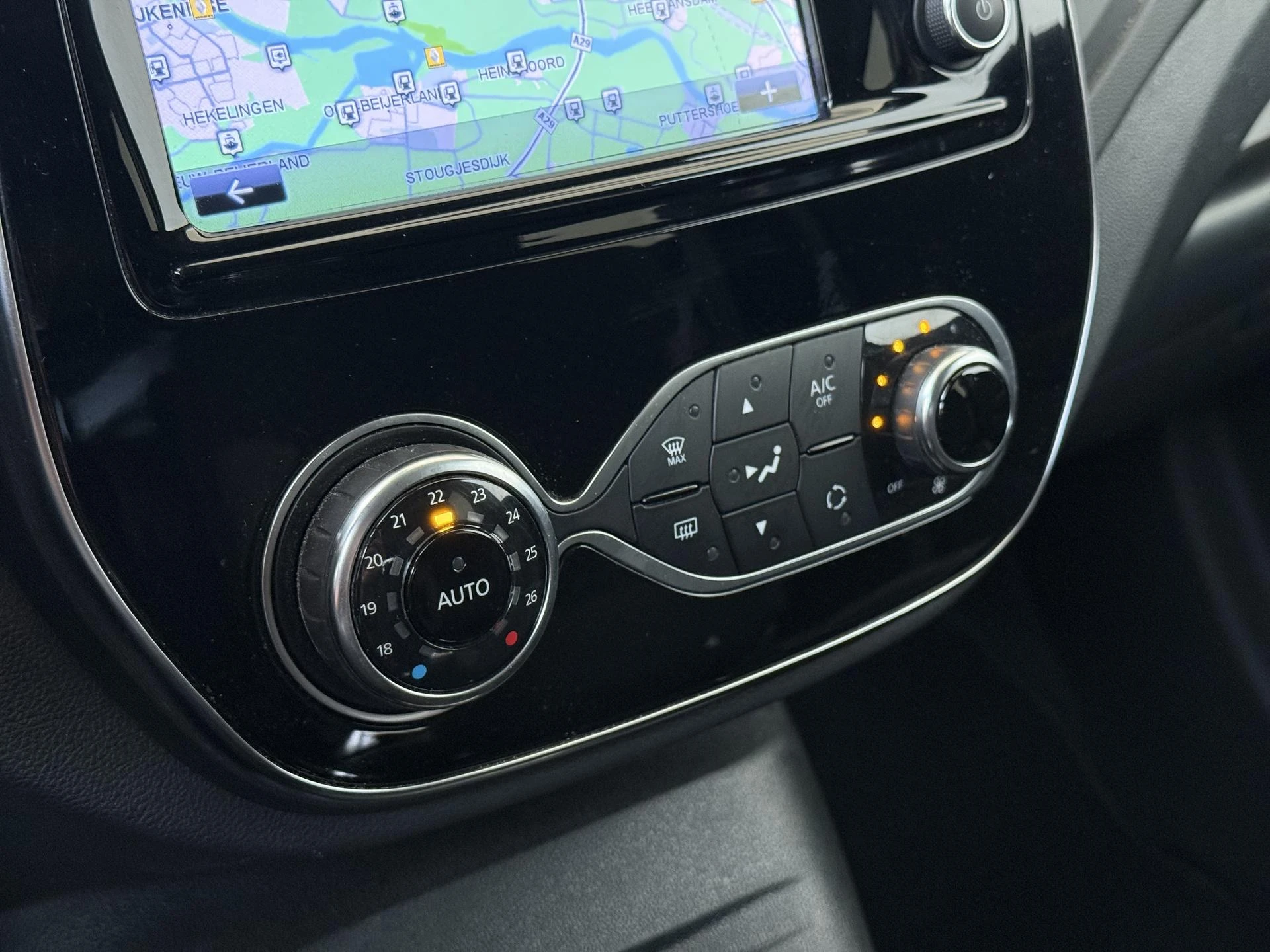Renault-Captur-image-18