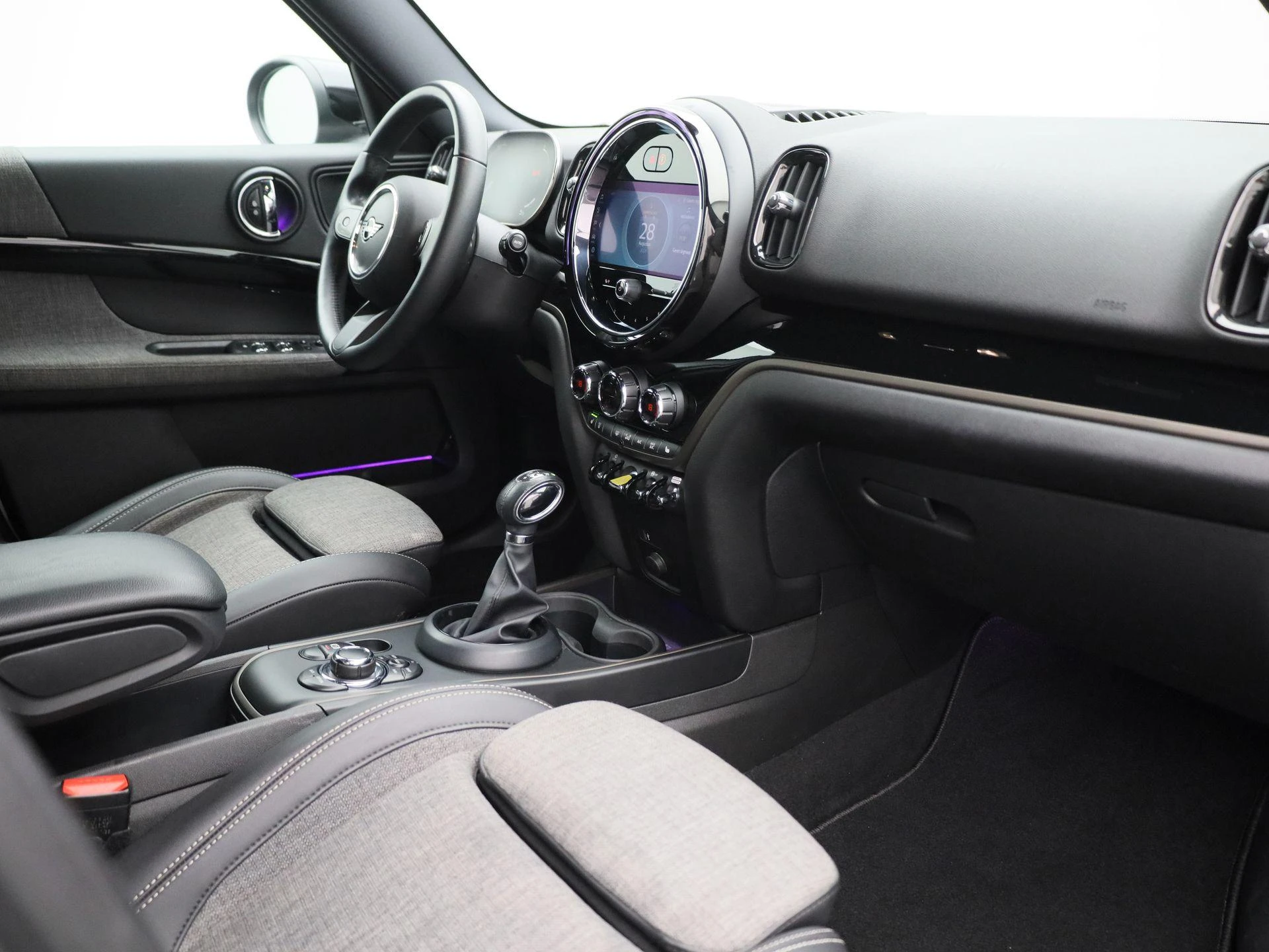 MINI-Countryman-image-38