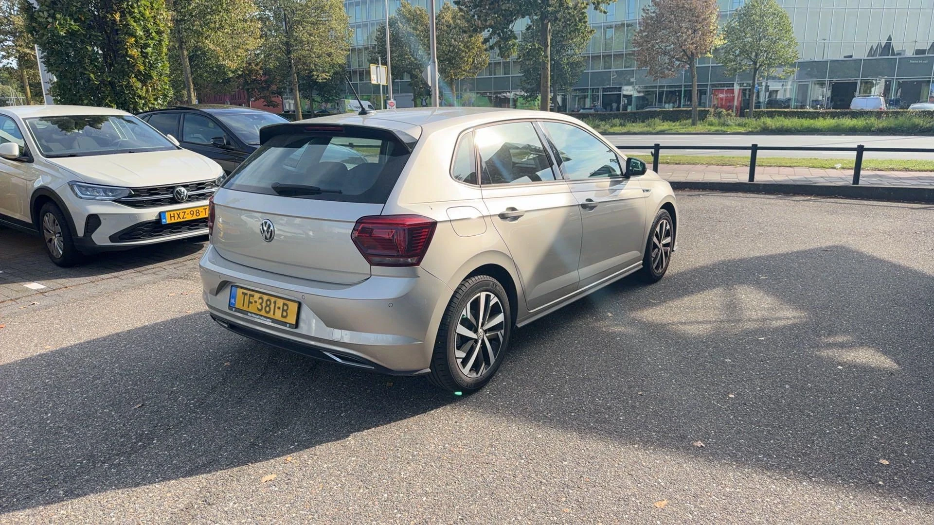 Volkswagen-Polo-image-3