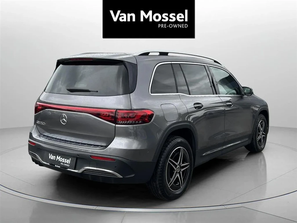 Mercedes-Benz-EQB-image-4