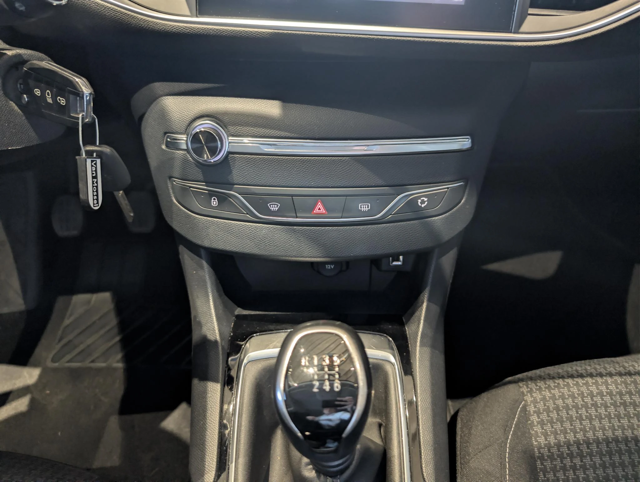Peugeot-308-image-12