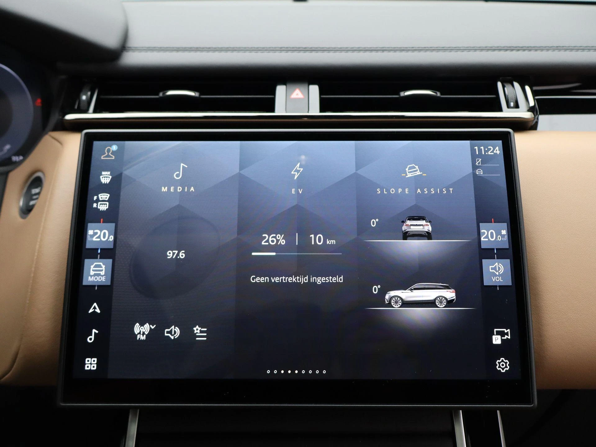 Land Rover-Range Rover Velar-image-18