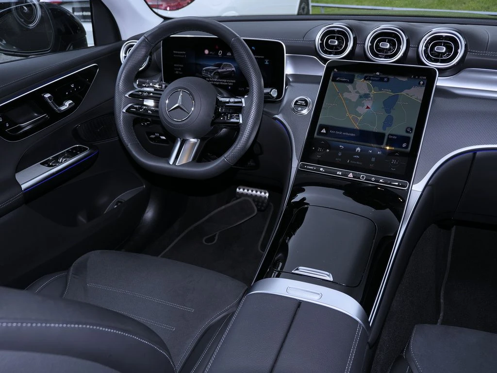 Mercedes-Benz-GLC 200-image-9