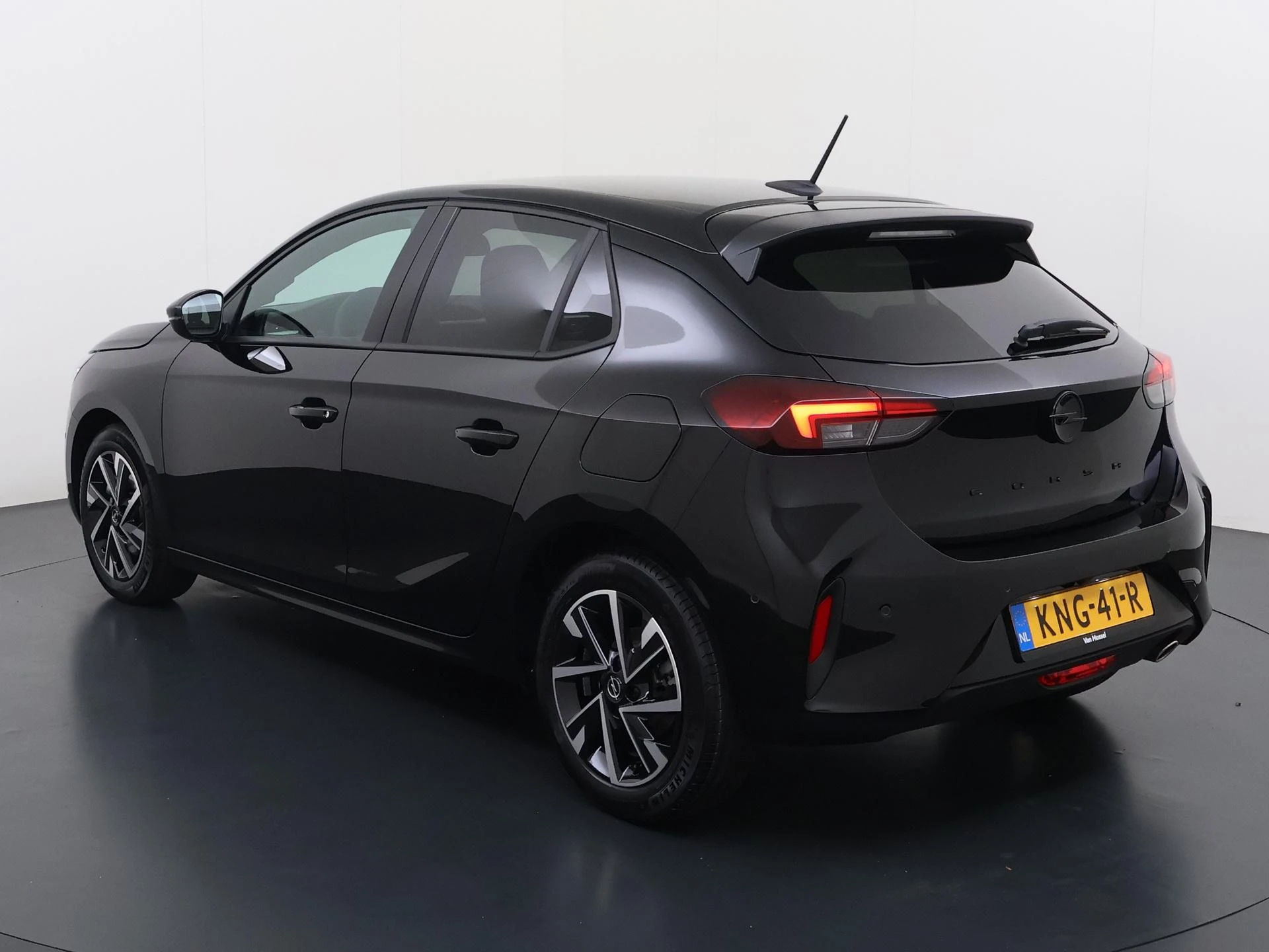Opel-Corsa-image-6