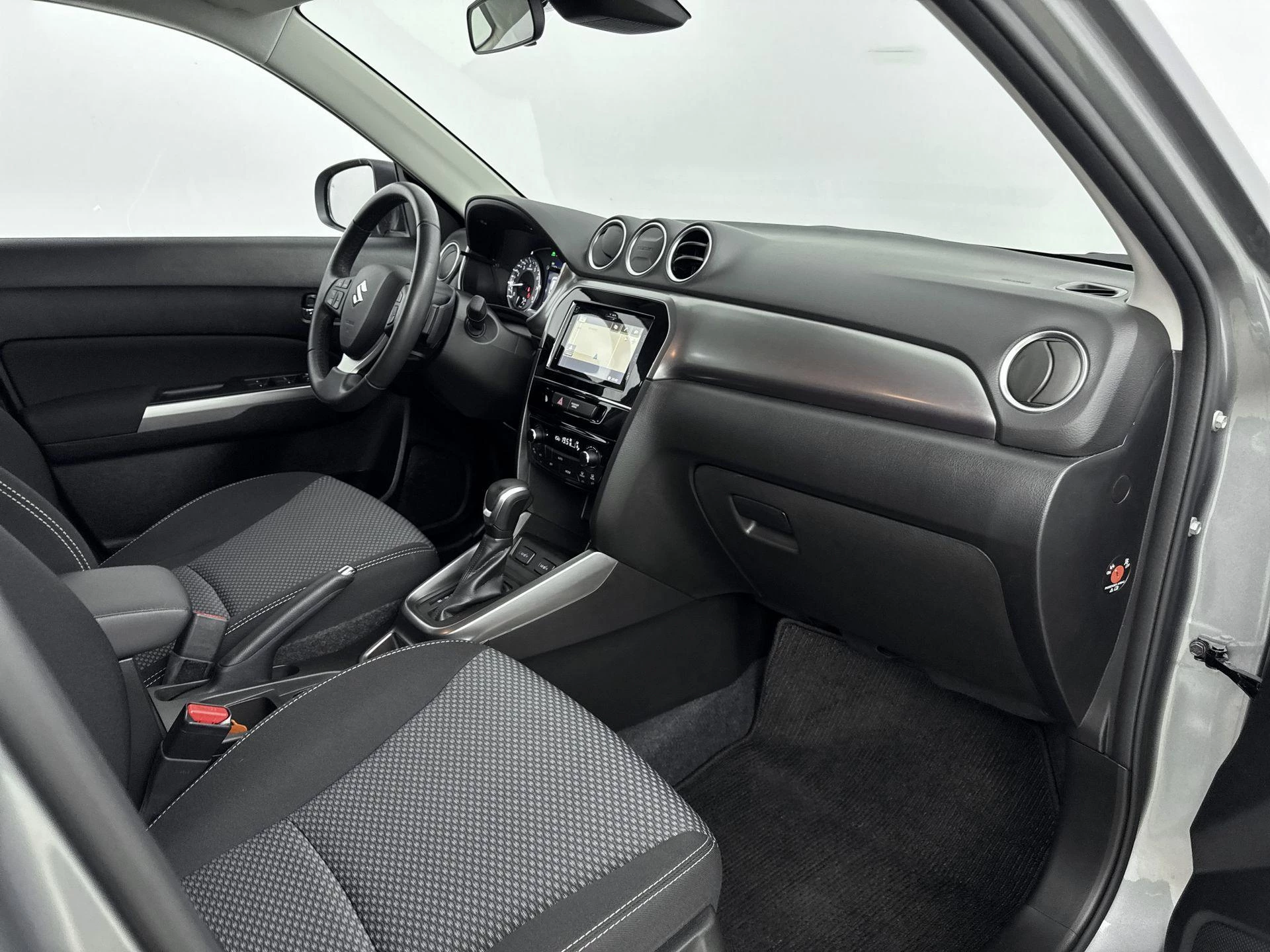 Suzuki-Vitara-image-19