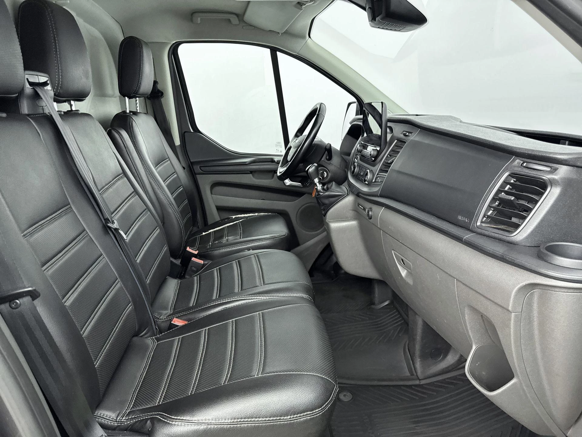 Ford-Transit Custom-image-29