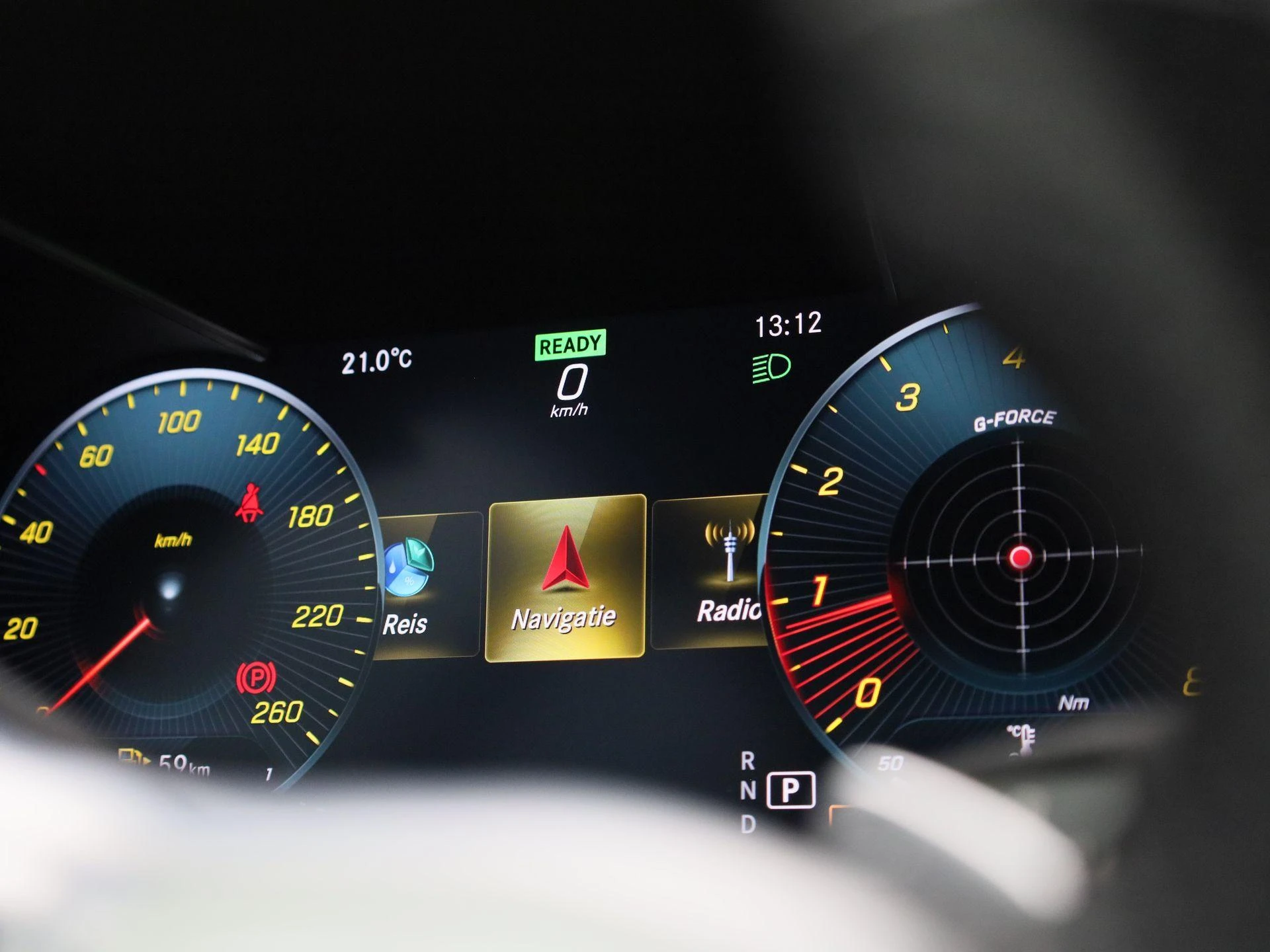 Mercedes-Benz-C-Klasse-image-29