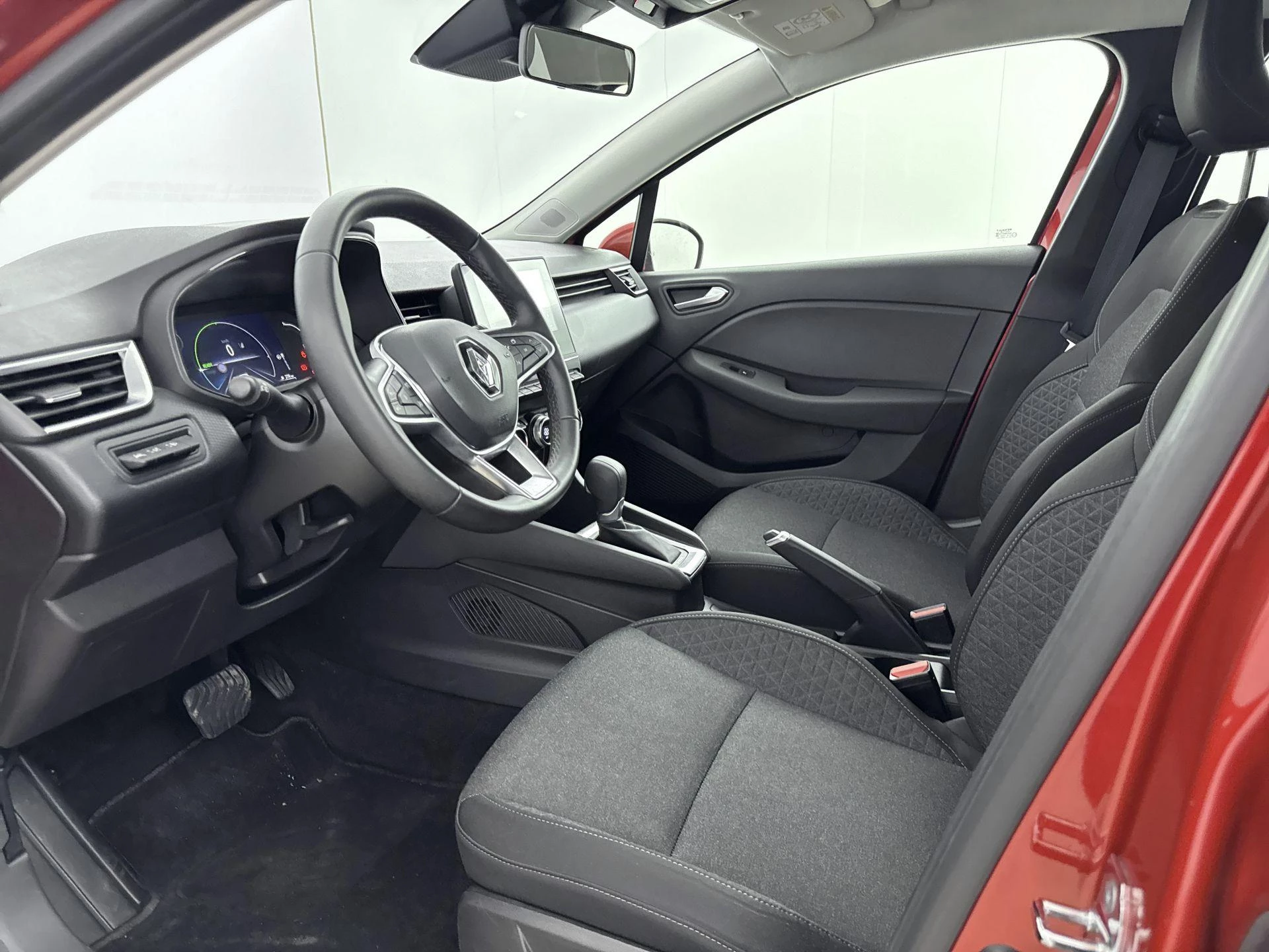 Renault-Clio-image-7