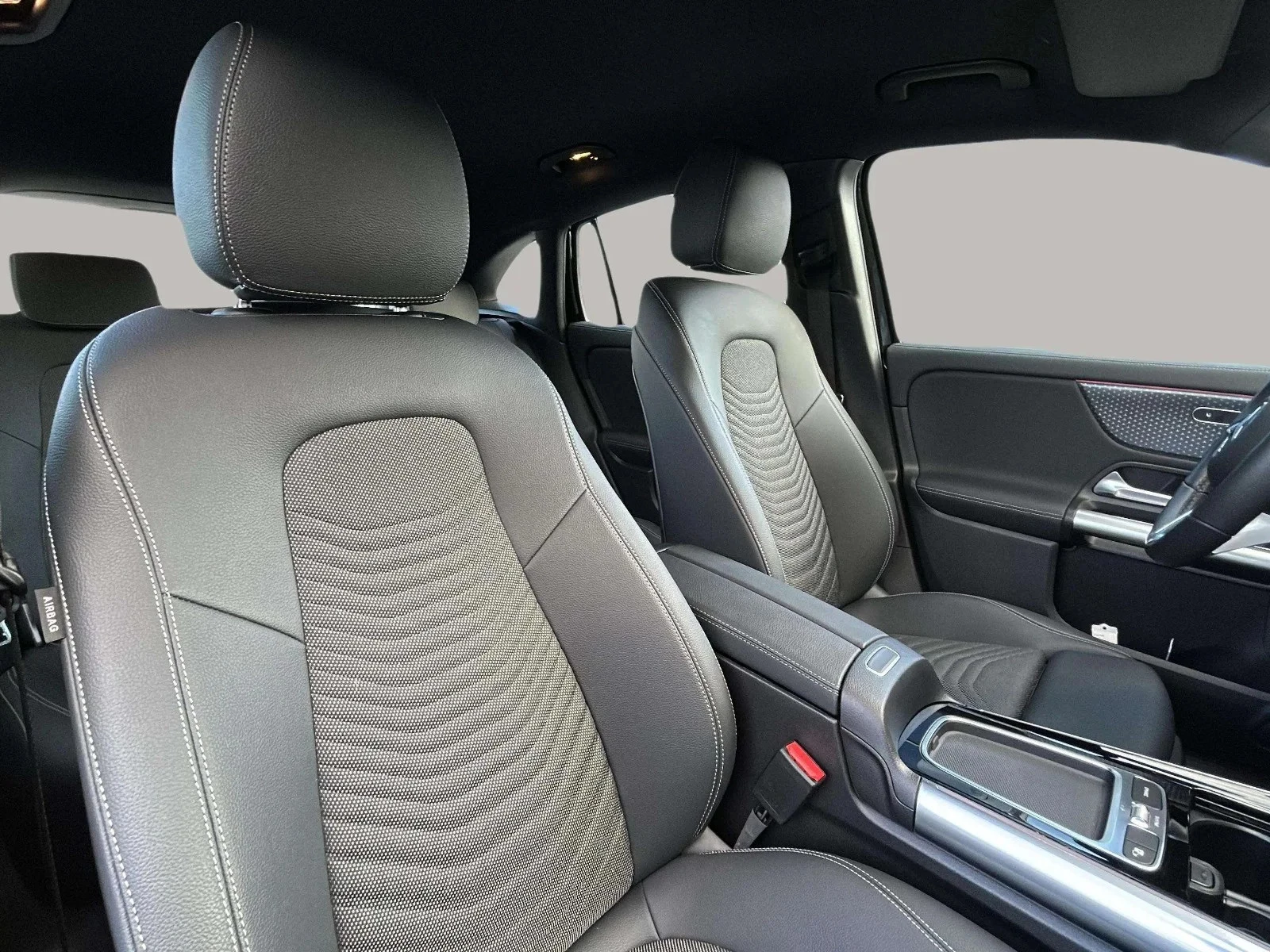 Mercedes-Benz-EQA-image-10