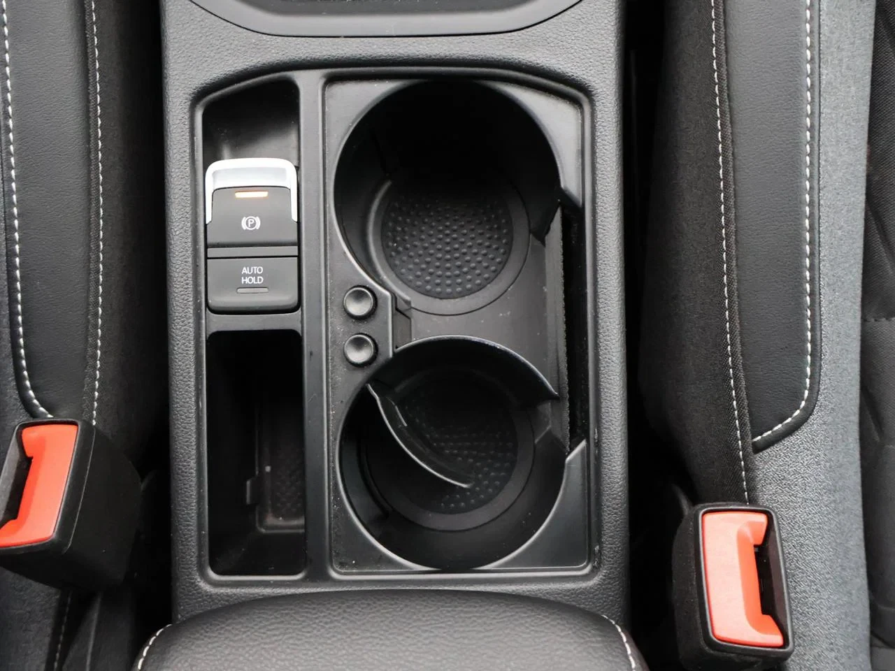 Volkswagen-Touran-image-16