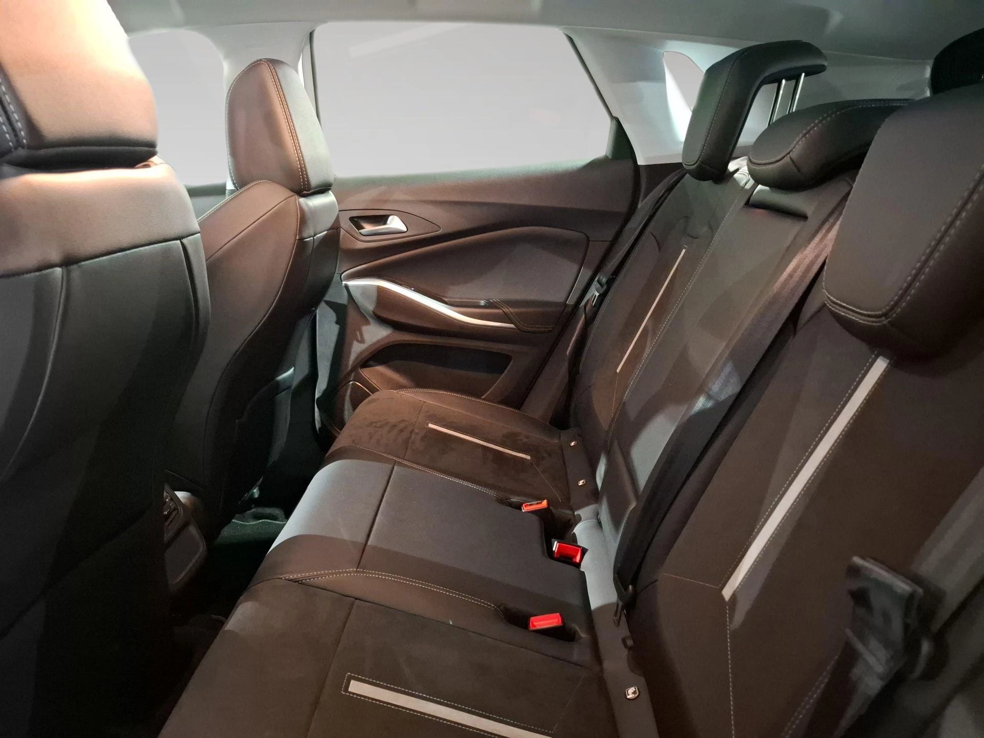 Opel-Grandland-image-17