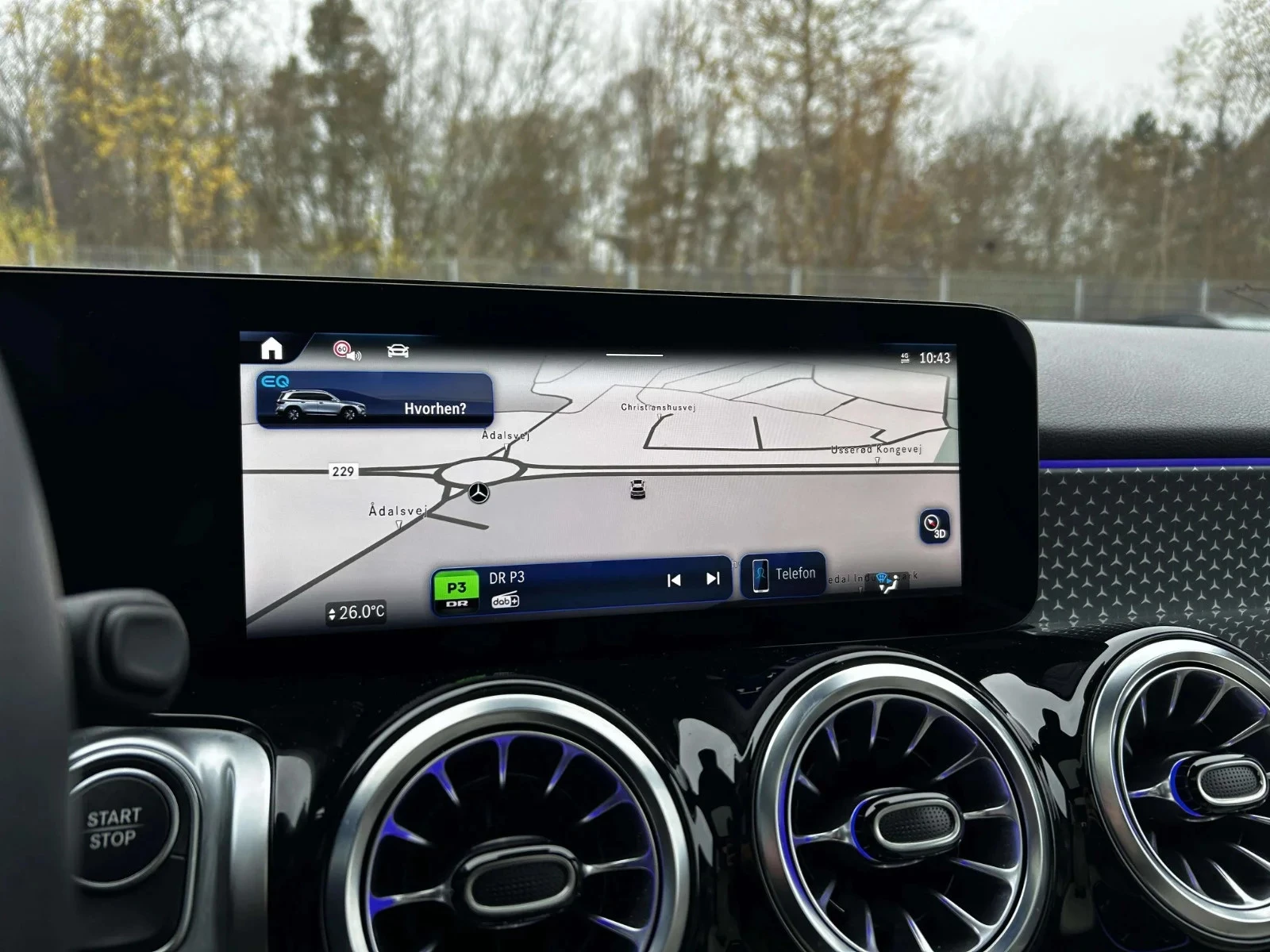 Mercedes-Benz-EQB-image-17