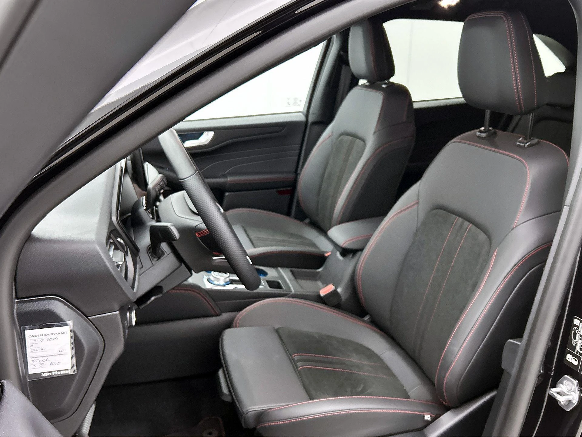 Ford-Kuga-image-47