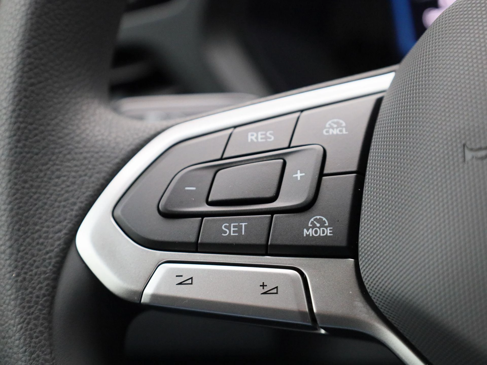 Volkswagen-Caddy-image-21