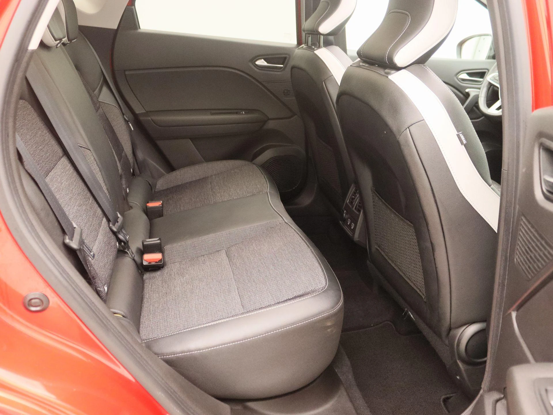 Renault-Captur-image-25