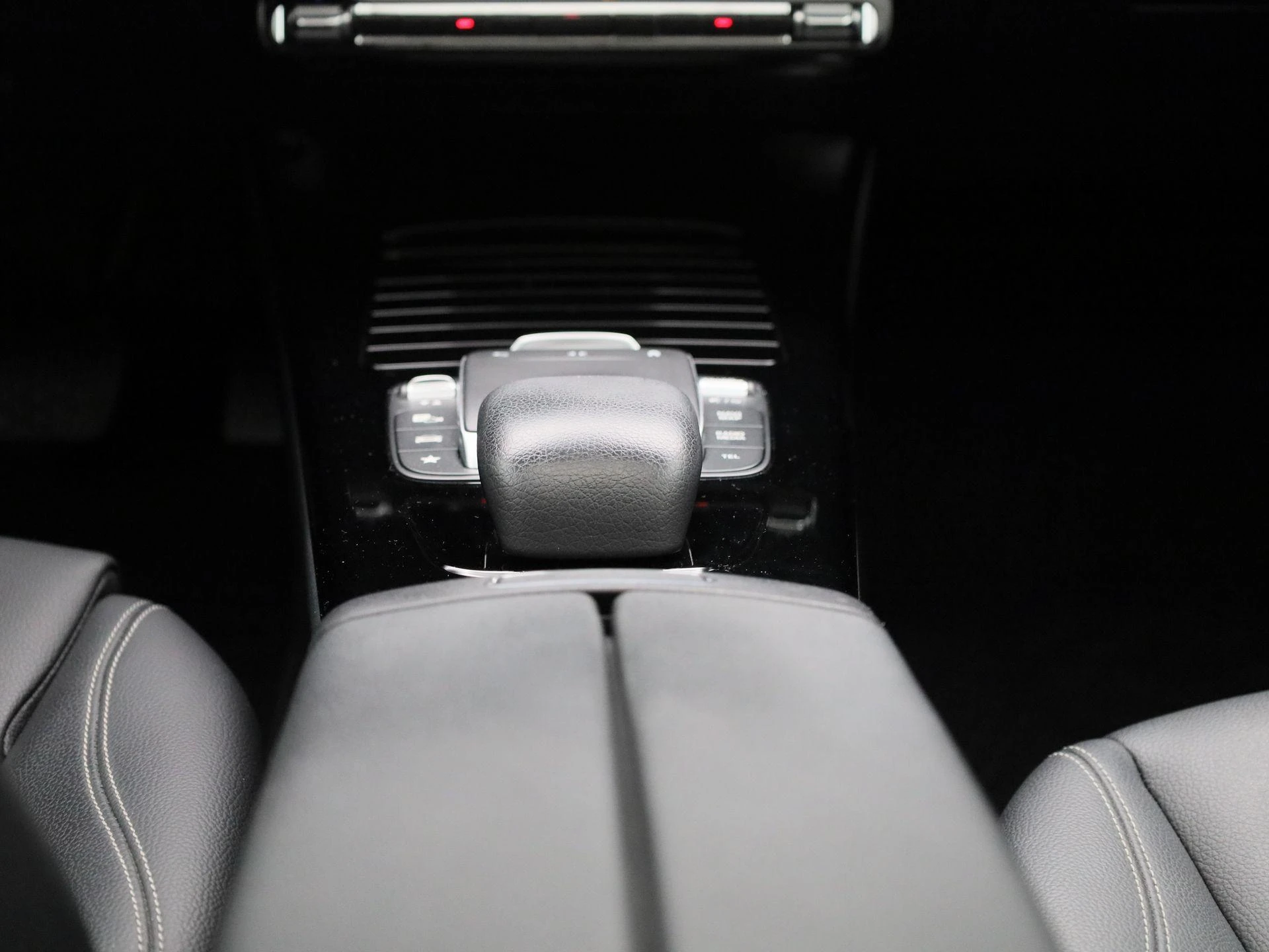 Mercedes-Benz-Classe A-image-9
