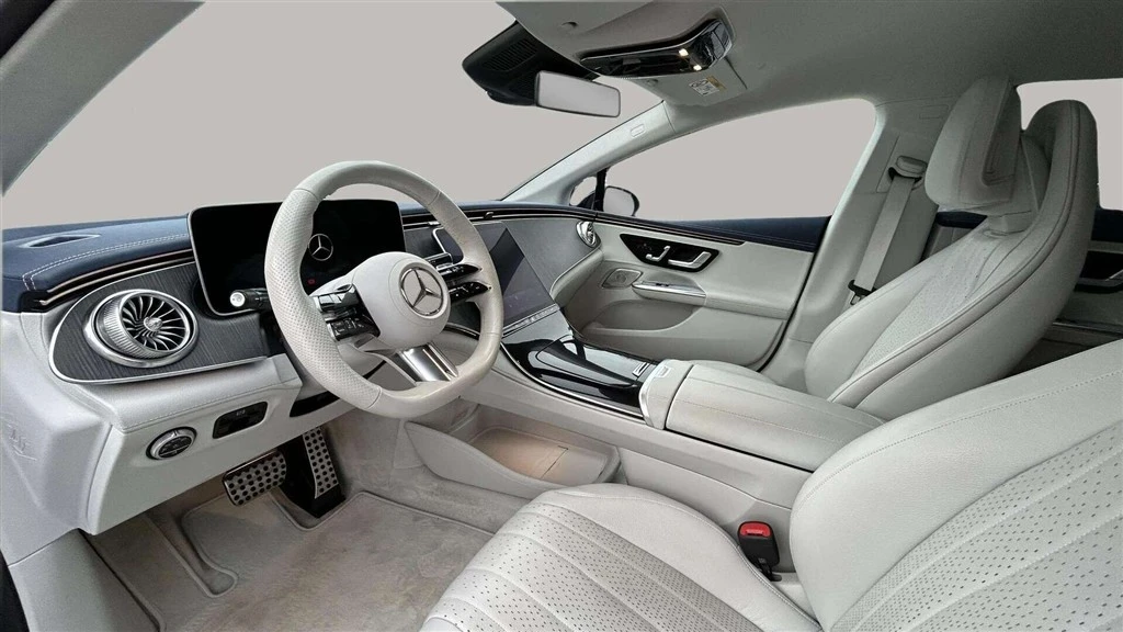 Mercedes-Benz-EQE-image-9