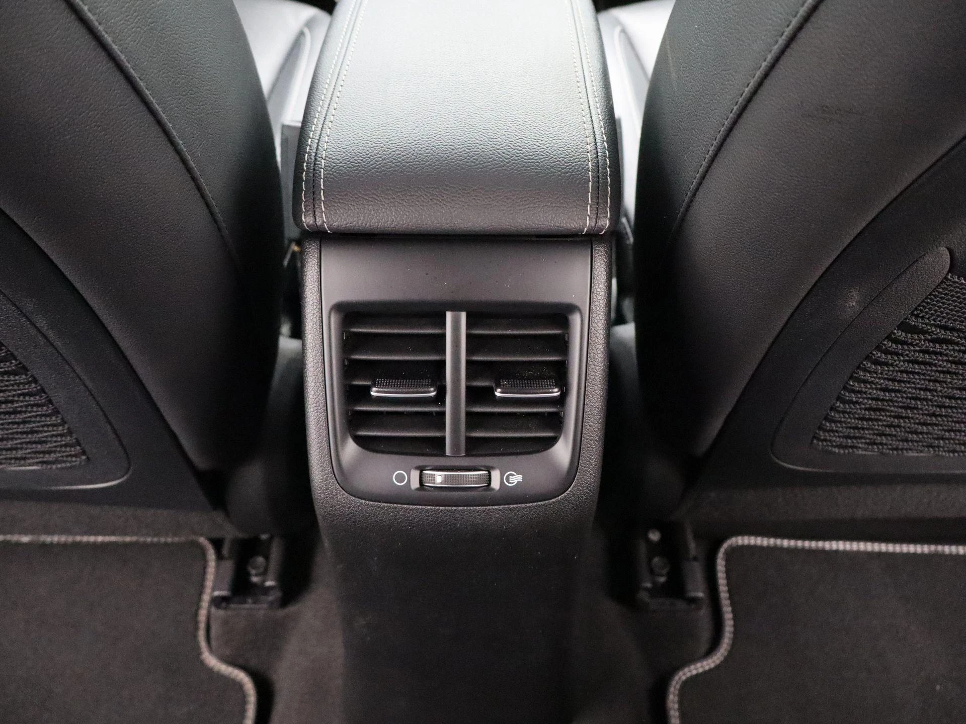 Kia-Niro-image-35