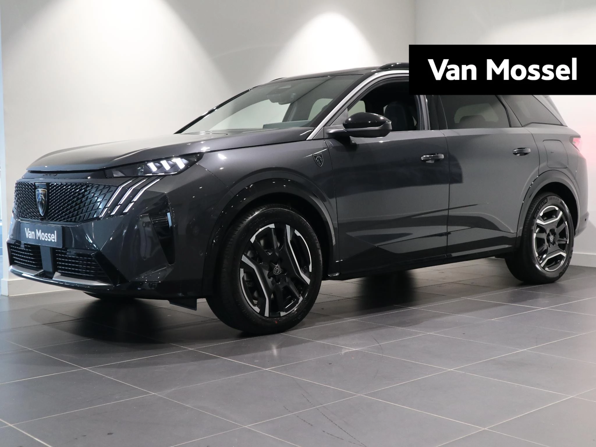 Peugeot-e-5008-image-0