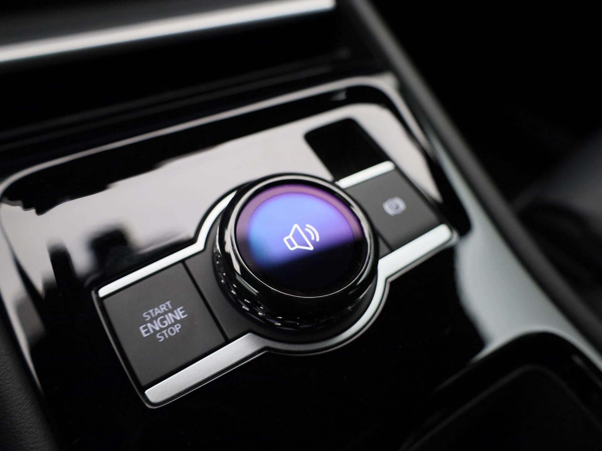 Volkswagen-Tiguan-image-31