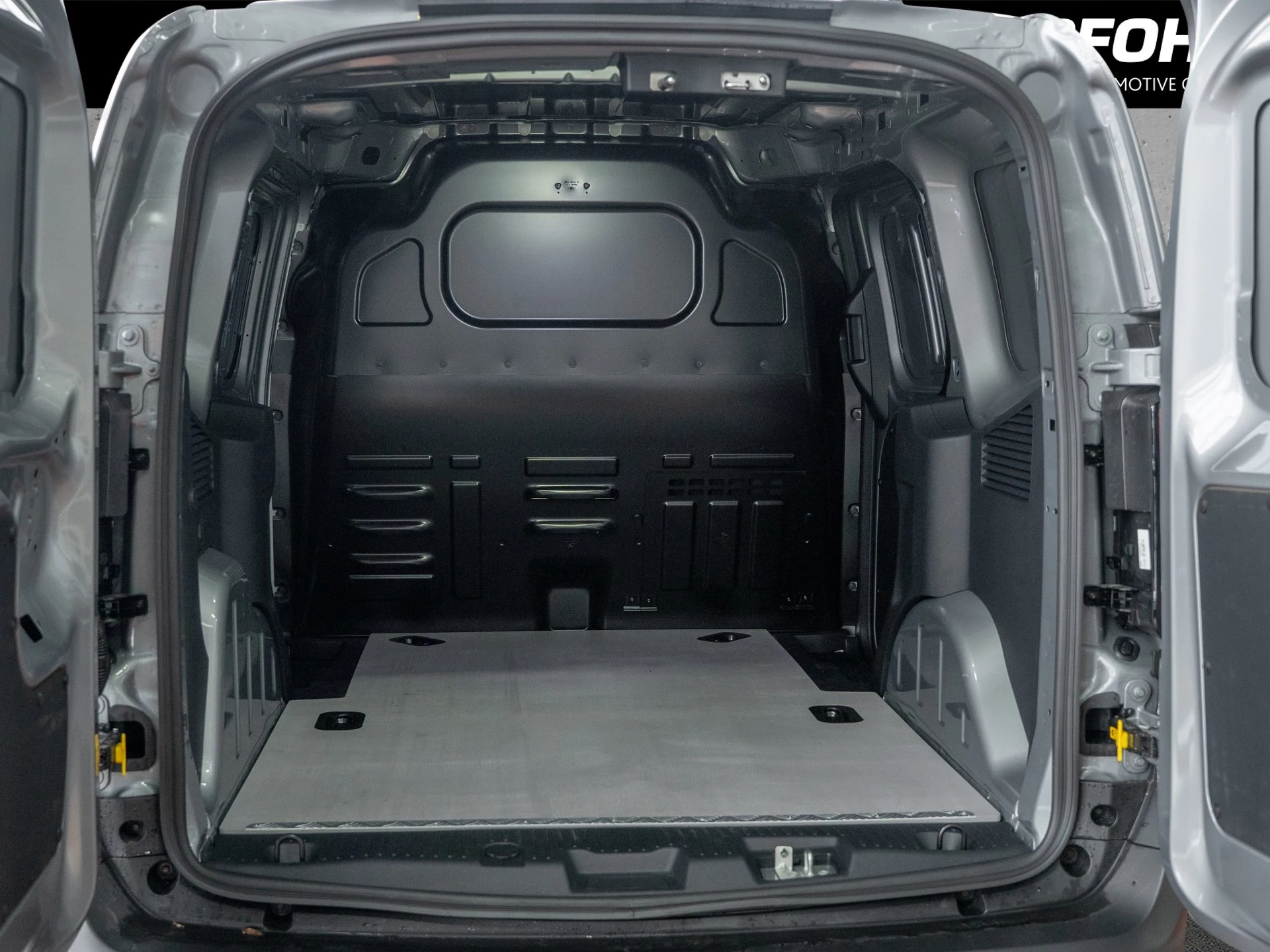 Ford Transit Courier Trend E 4-türig KLIMA*LED*WINT.PKT