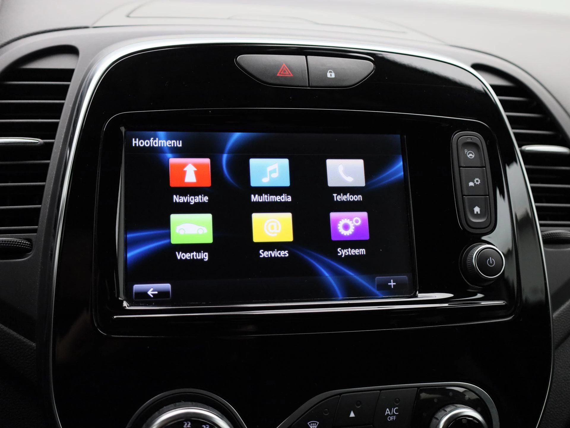 Renault-Captur-image-19