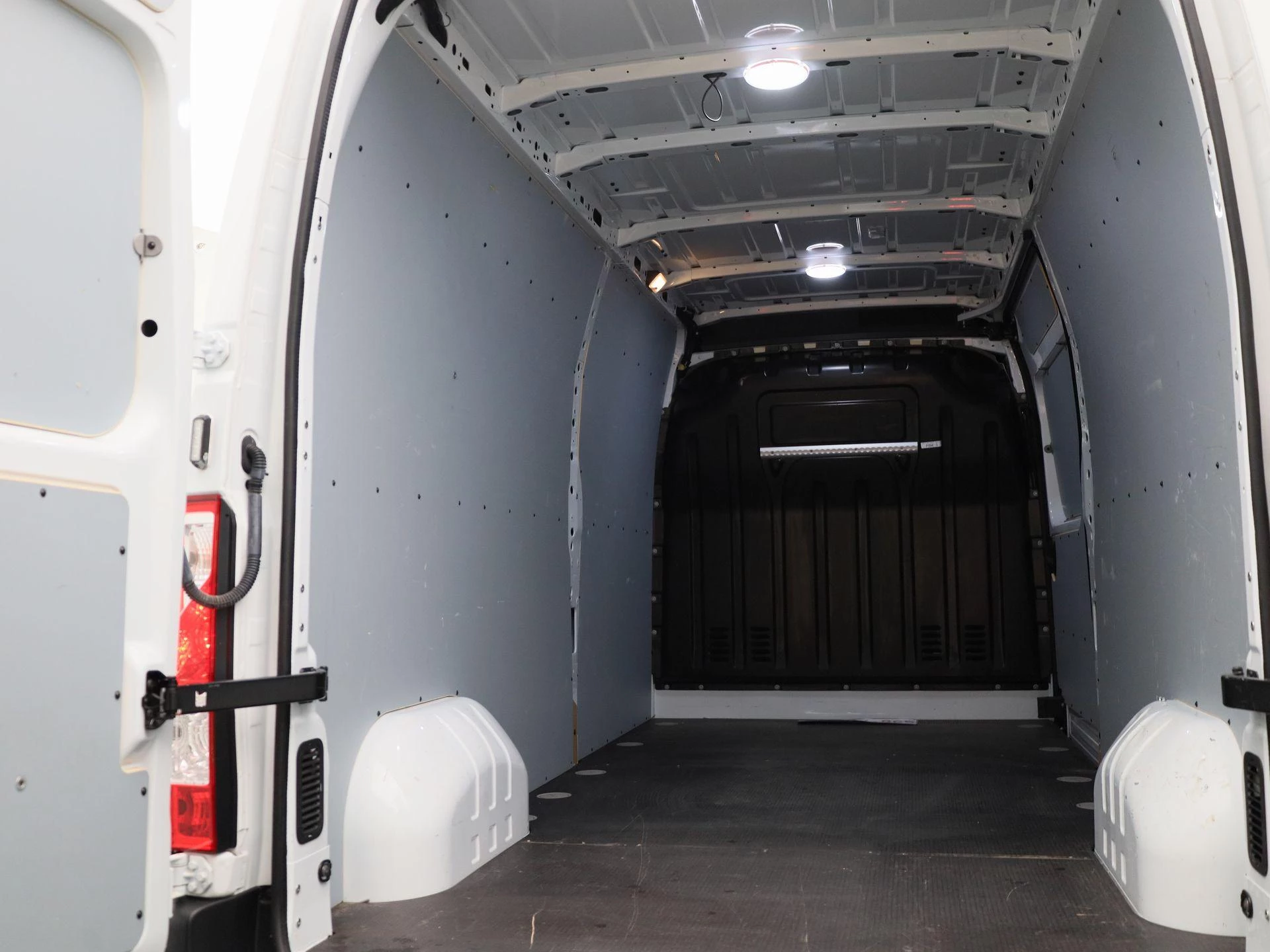 Renault Master T35 2.3 dCi 135 L3H2 Comfort