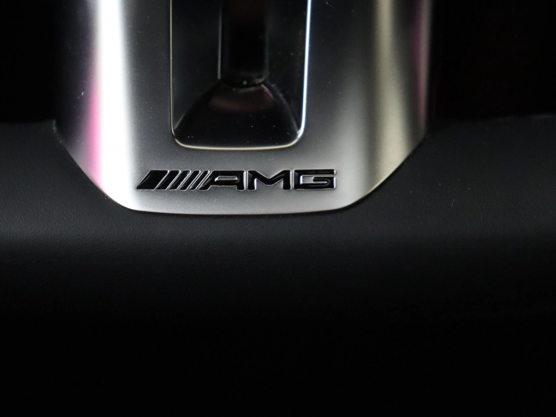 Mercedes-Benz-E-Klasse-image-25