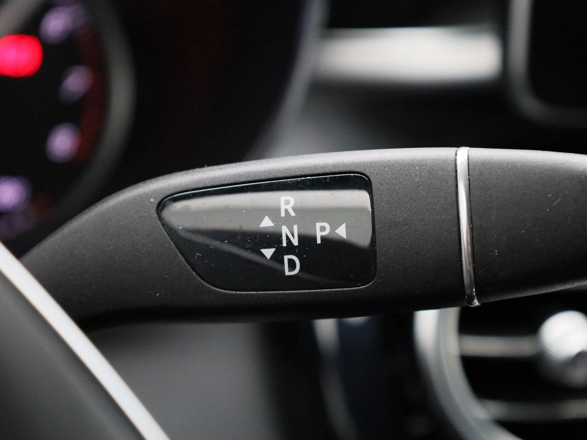 Mercedes-Benz-C-Klasse-image-19