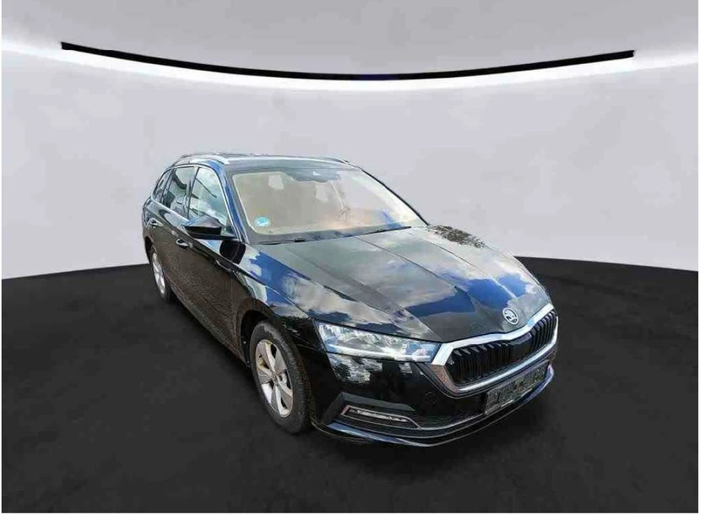 Škoda Octavia Combi 2.0 TDI DSG Style Navi, AHK