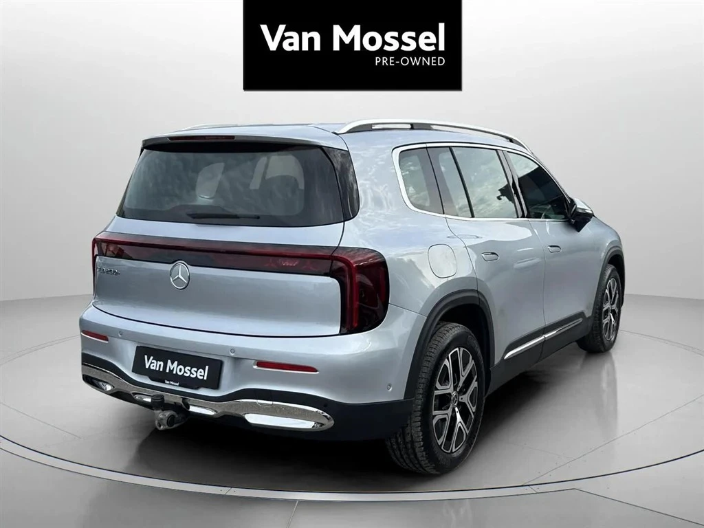 Mercedes-Benz-GLB-image-4