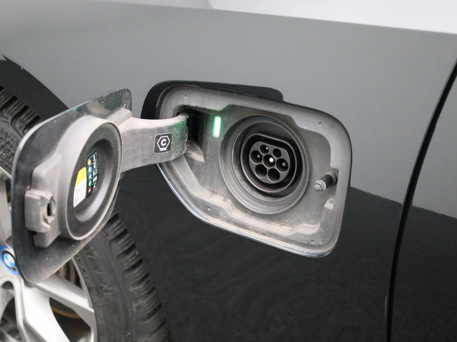 BMW-3 Serie-image-17