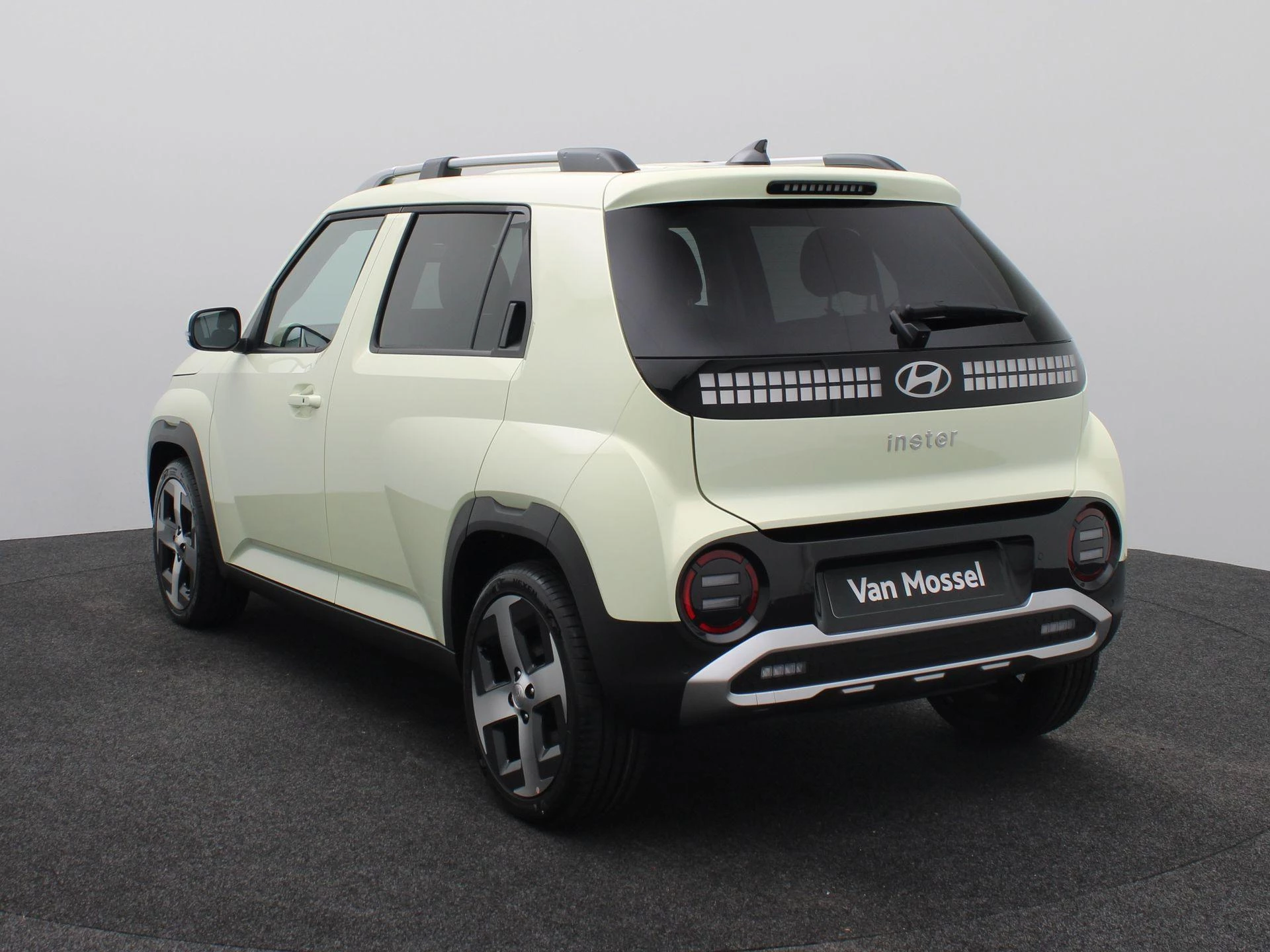 Hyundai-Inster-image-1