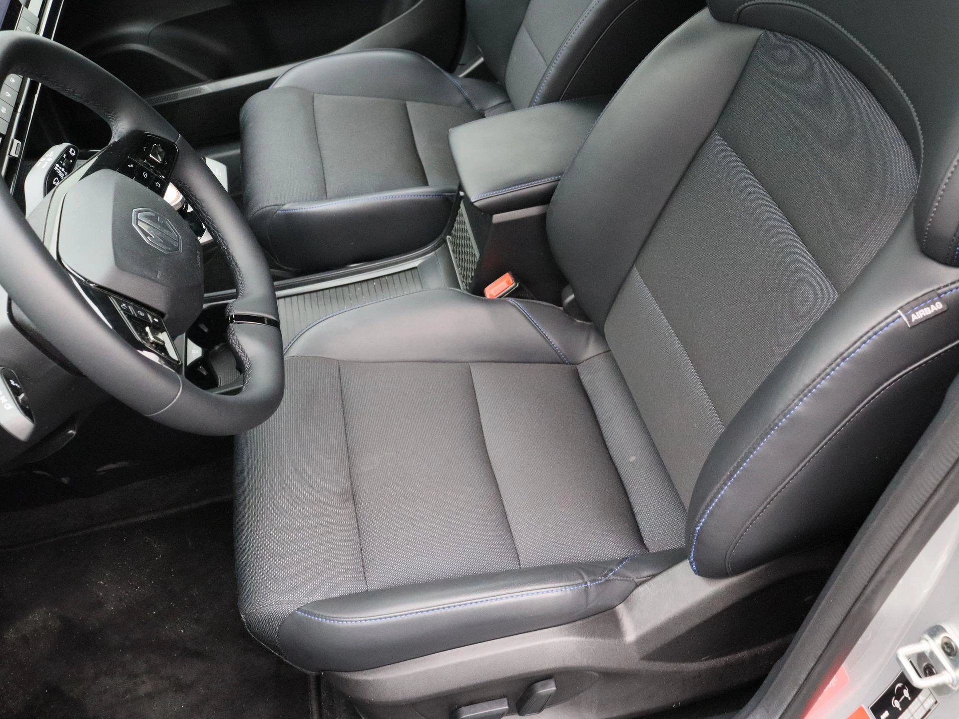 MG MG4 64 kWh Luxury