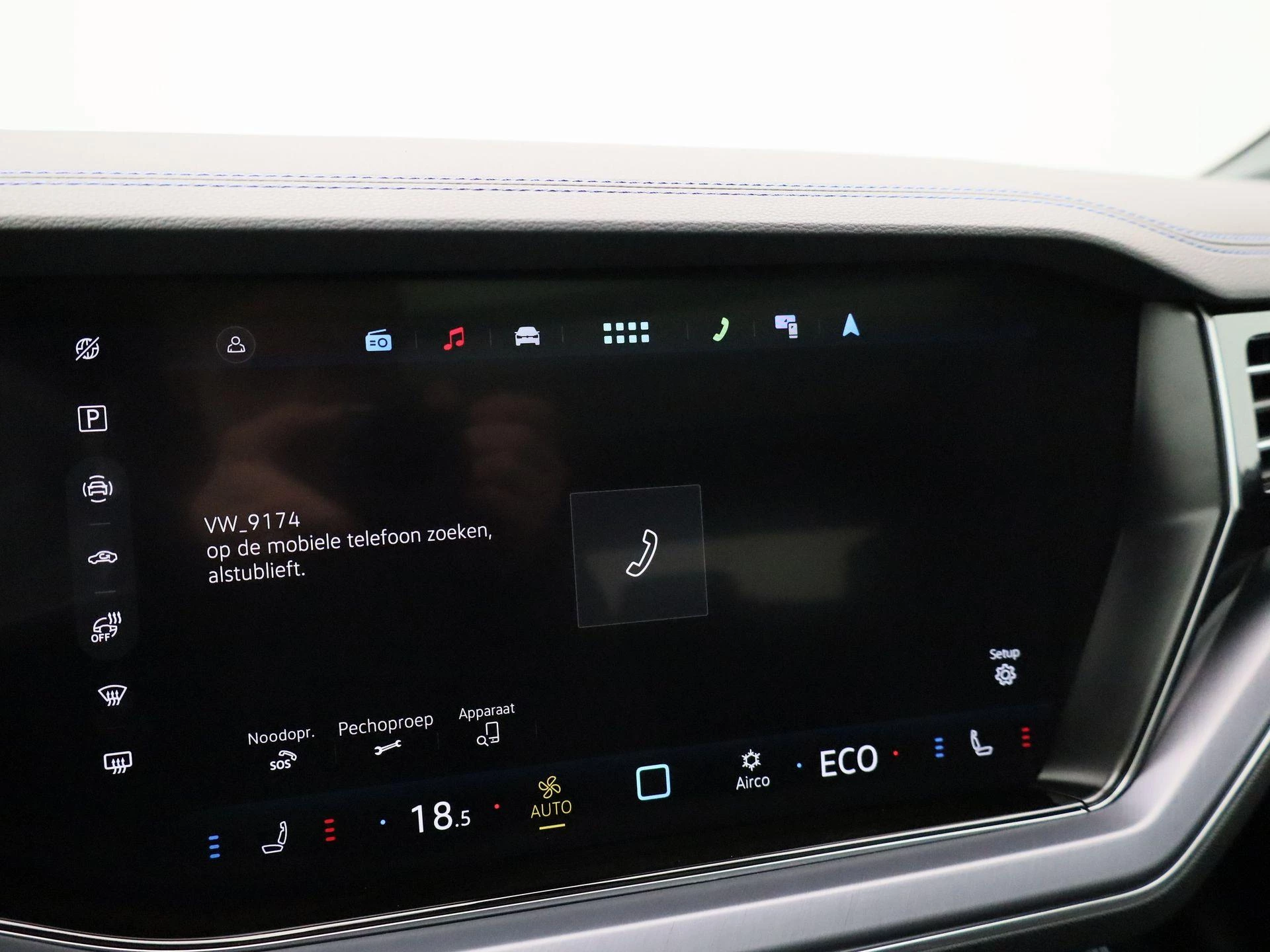 Volkswagen-Touareg-image-18